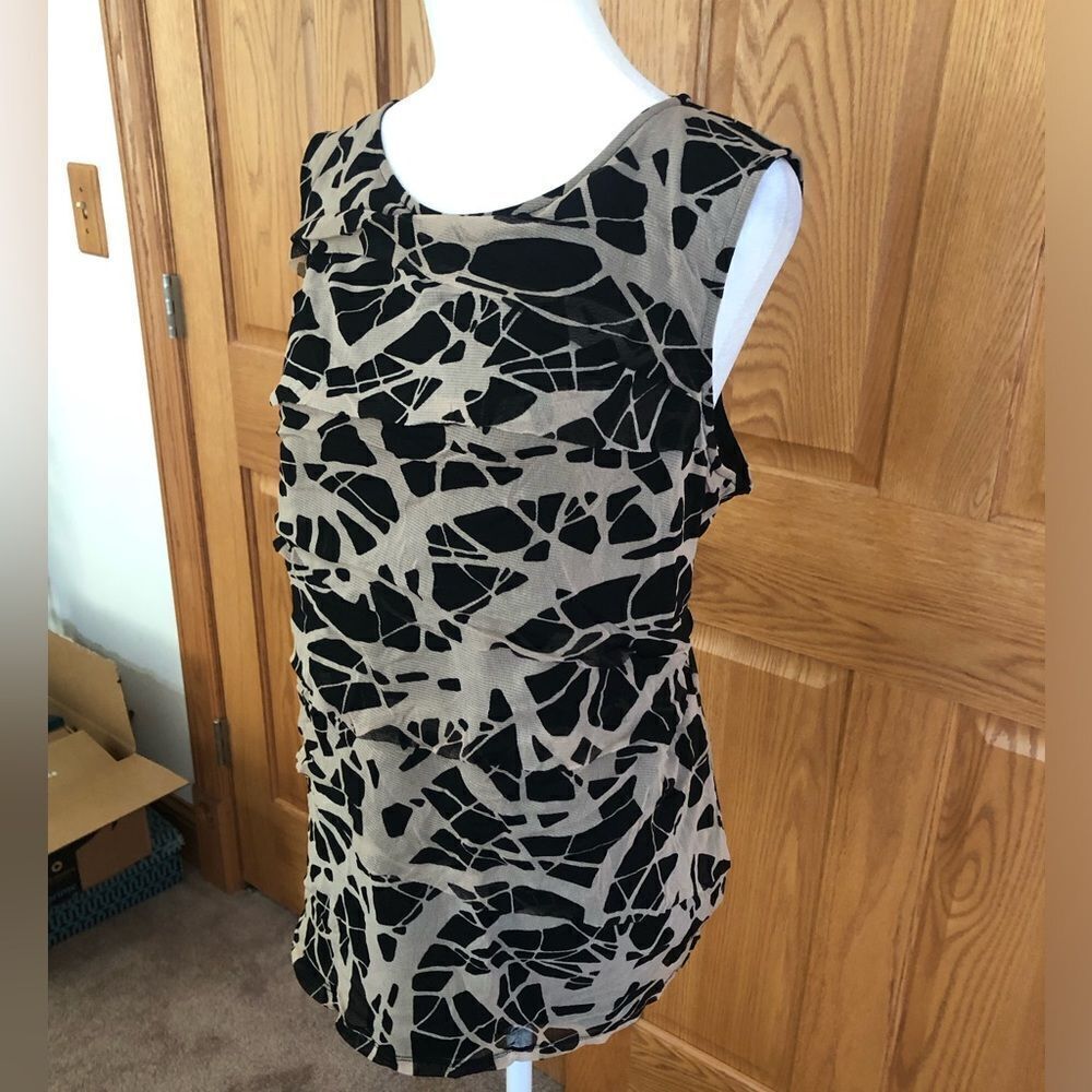 Dana Buchman animal print top